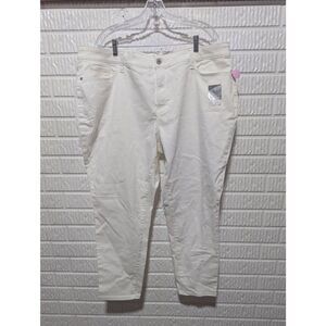 St. John's Bay Women's White Solid Skinny Leg Mid-Rise Jeans Size 22W NWT